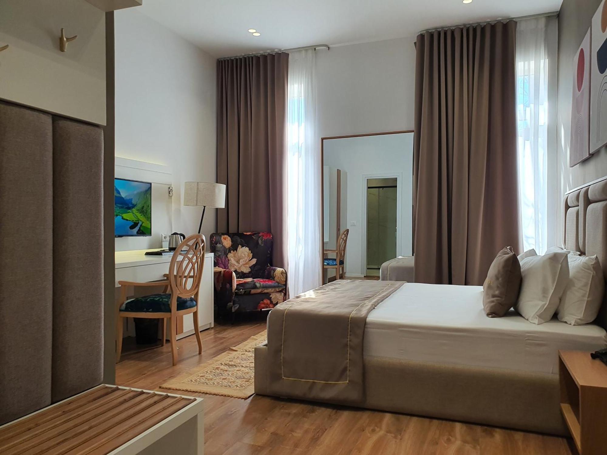 Heiress Hotel Sarandë